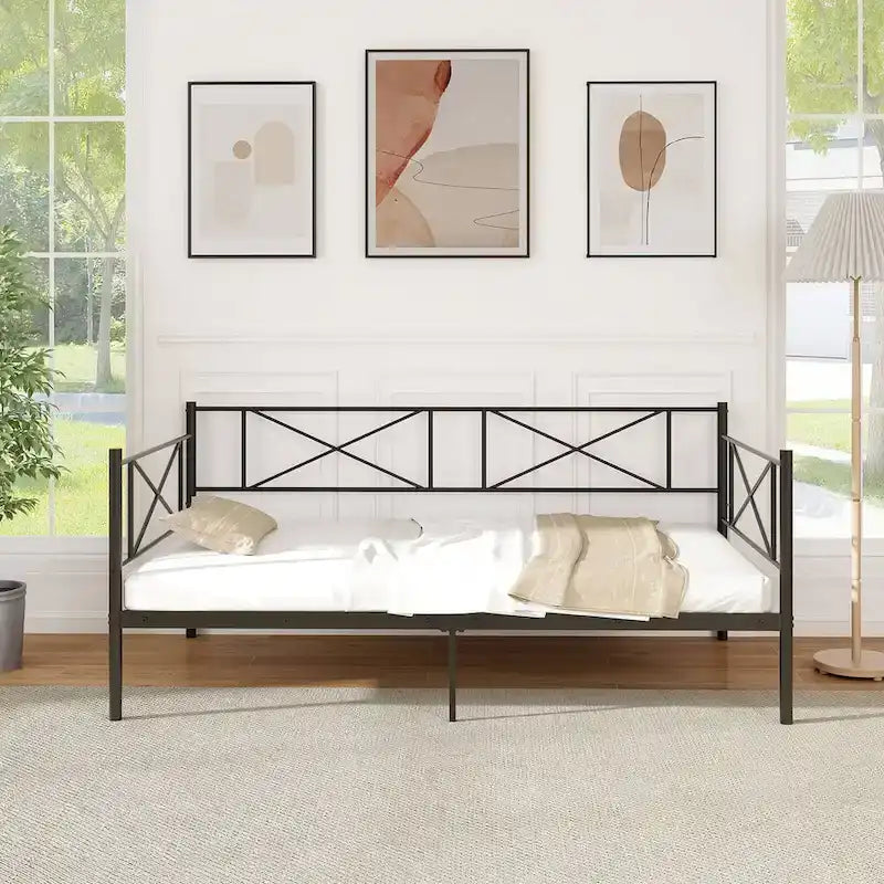 Lit de jour moderne en métal, taille double, plateforme avec structure métallique robuste
